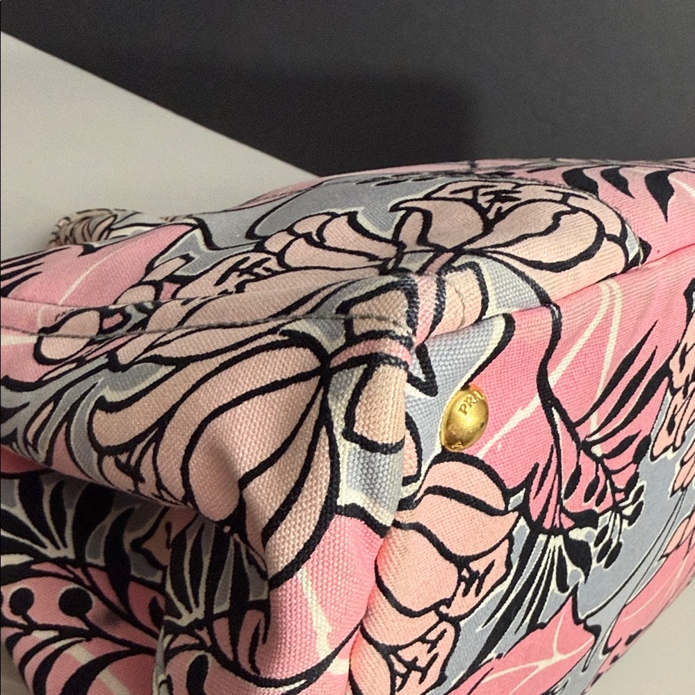 Prada RARE STAMPATA CANAPA ROSA FLORA Pink and Gray Tote w/ Prada strap! - Picture 8 of 17